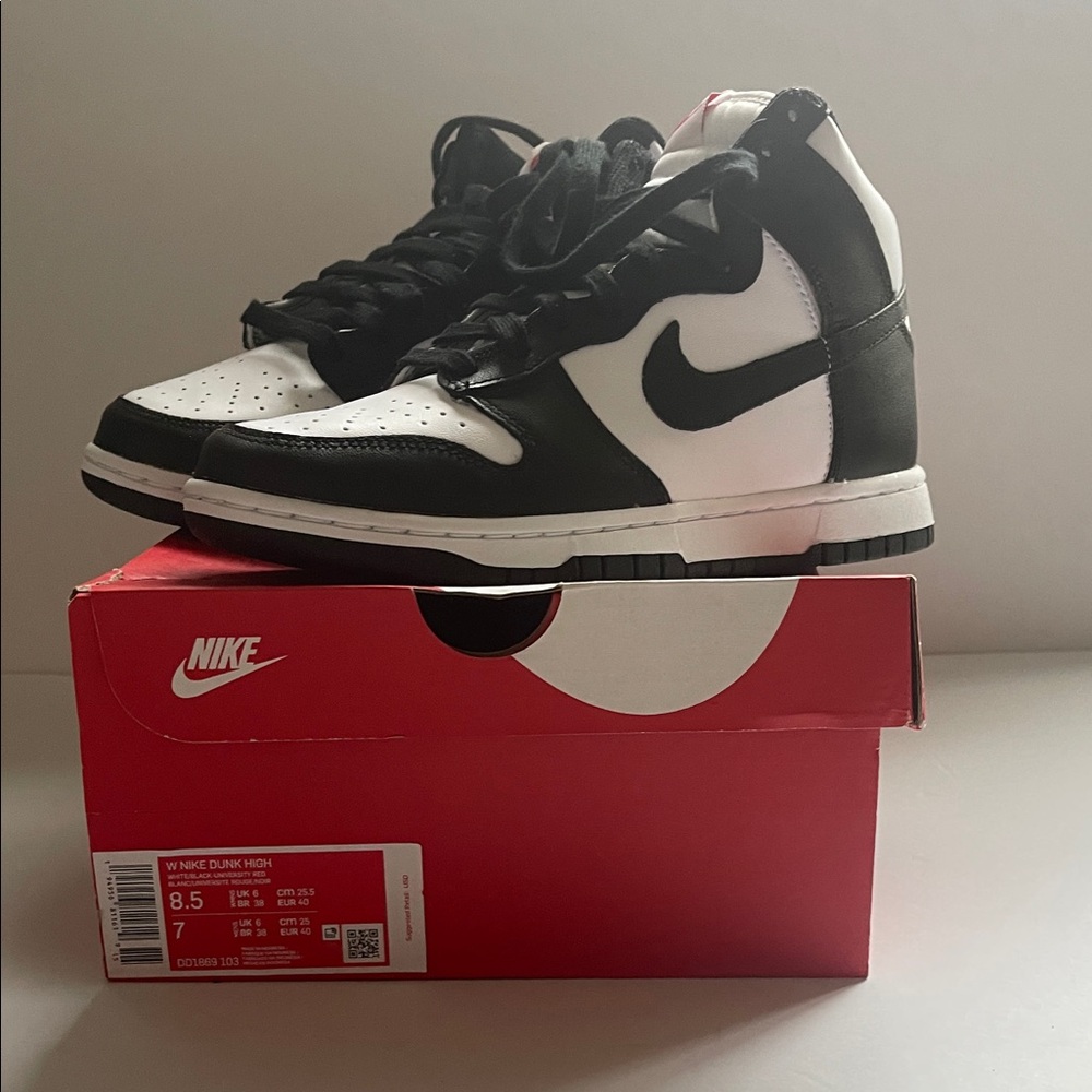 NIB- Nike High Dunks Pandas Men/Women Black and White - Picture 2 of 13